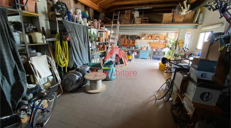 magazzino con vista soppalco