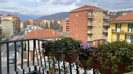 PINEROLO centro USO INVESTIMENTO